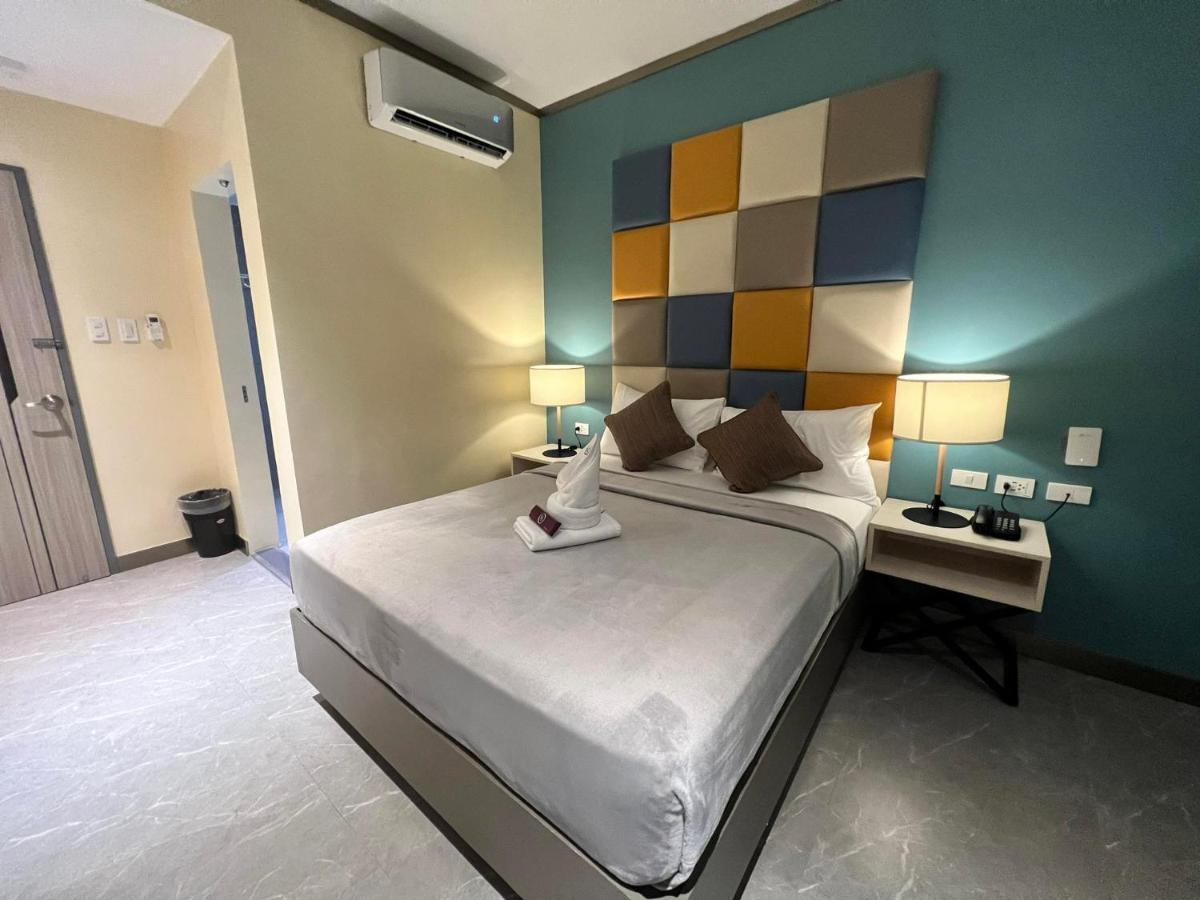 Yes Hotel Imus Cavite Exterior photo